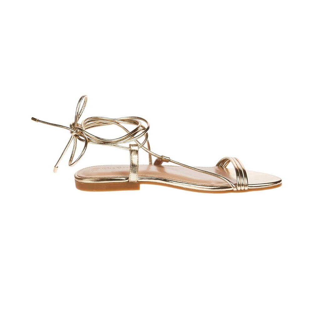 NWT • The Drop Samantha Flat Strappy Sandal, Gold